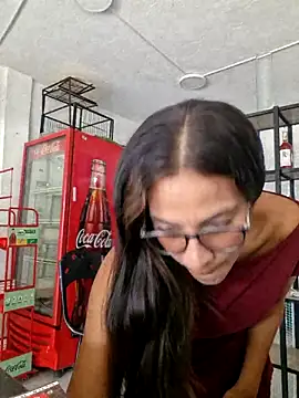 DAELAA online show from September 12, 2025, 4:51 pm