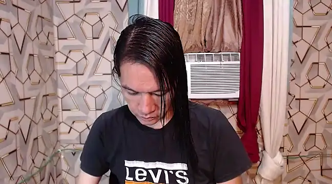 tshugecumxxx online show from January 11, 2025, 12:50 pm