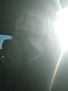 Elza01 online show from November 7, 2025, 6:51 am