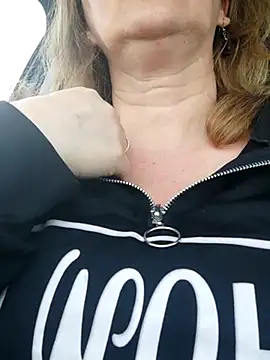 Elza01 online show from March 2, 2025, 6:16 am