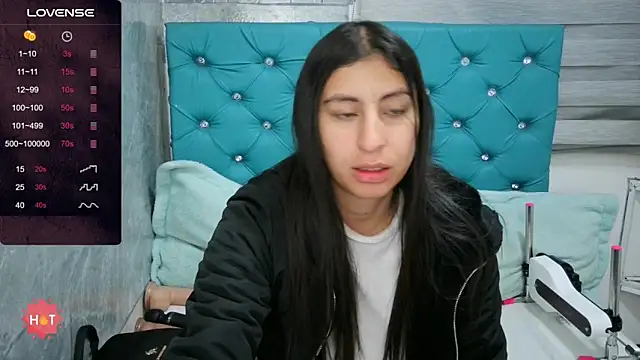 MAARYMOON online show from December 5, 2025, 10:58 am