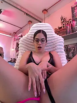 Zoe Bae online show from February 22, 2026, 5:47 pm