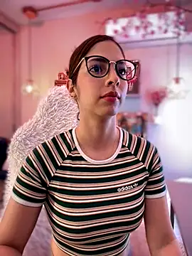 Zoe Bae online show from October 9, 2025, 9:48 pm