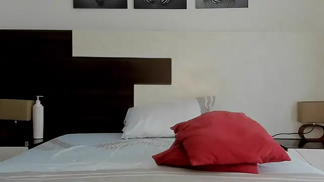 SexyCaitlynHot online show from March 5, 2026, 8:49 pm