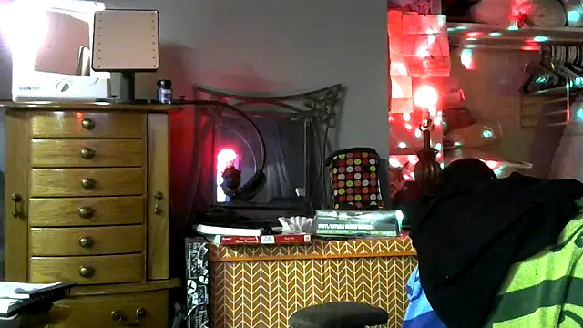 Snapshot of jjdirty6996 chatting on November 18, 2025, 11:15 pm jjdirty6996 online show from November 18, 2025, 11:15 pm