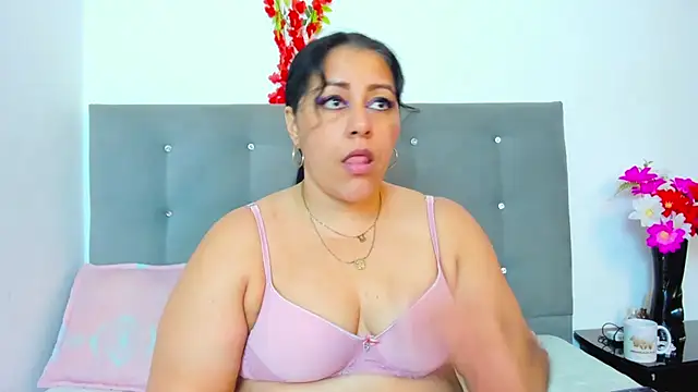 SexxyPamela online show from September 24, 2025, 7:37 am