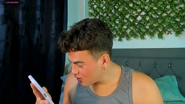 kamii 22 online show from December 18, 2025, 8:01 pm