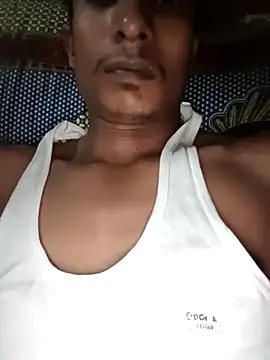 Snapshot of hq9870a chatting on October 5, 2025, 5:47 pm hq9870a online show from October 5, 2025, 5:47 pm