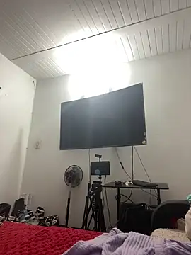 AlondraDiossa03 online show from February 14, 2026, 8:31 pm