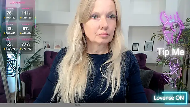 Abby Moore  online show from June 11, 2026, 6:43 am