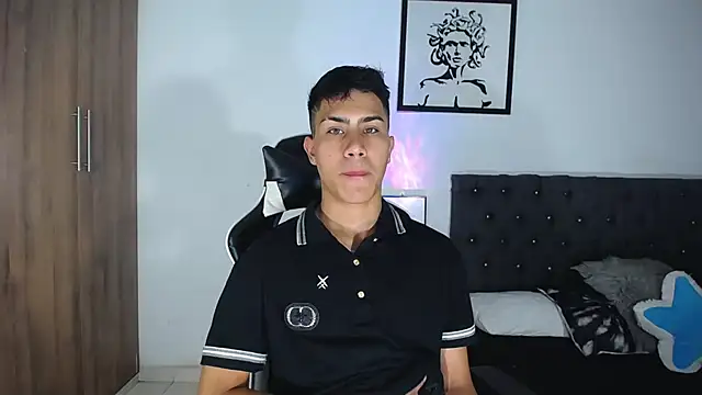 AlanNaughty online show from November 9, 2025, 2:26 am