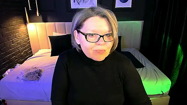 Shannonshine online show from February 11, 2026, 1:11 pm