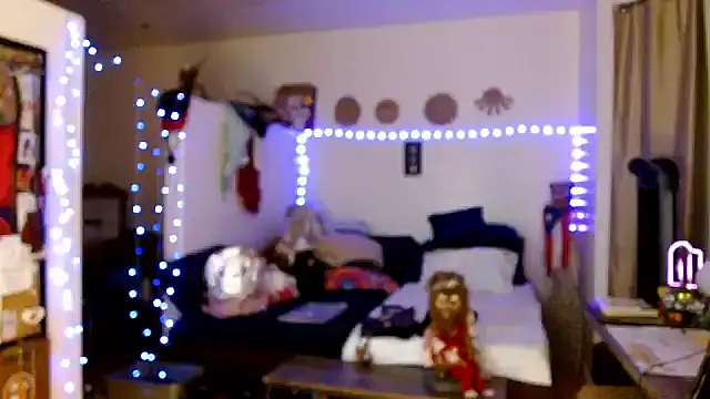 mycock2474u online show from September 23, 2025, 4:08 am