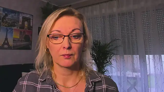 Snapshot of vanessa_chat chatting on November 20, 2025, 2:18 pm vanessa chat online show from November 20, 2025, 2:18 pm