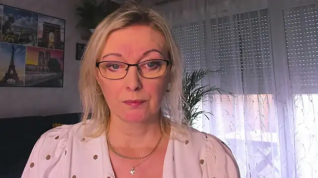 Snapshot of vanessa_chat chatting on February 11, 2026, 2:28 pm vanessa chat online show from February 11, 2026, 2:28 pm