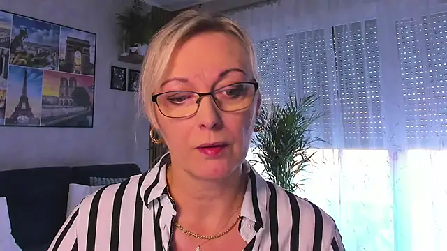 Snapshot of vanessa_chat chatting on October 20, 2025, 1:33 pm vanessa chat online show from October 20, 2025, 1:33 pm