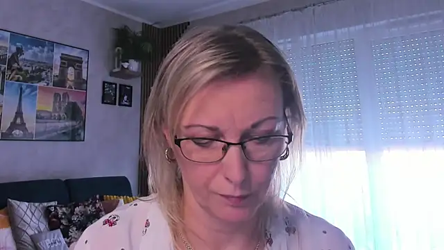 Snapshot of vanessa_chat chatting on March 18, 2025, 2:17 pm vanessa chat online show from March 18, 2025, 2:17 pm