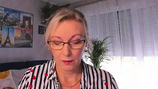 Snapshot of vanessa_chat chatting on October 15, 2025, 1:19 pm vanessa chat online show from October 15, 2025, 1:19 pm