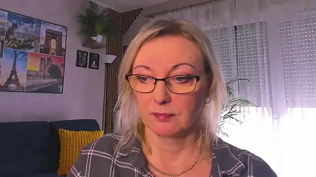 Snapshot of vanessa_chat chatting on March 1, 2026, 2:17 pm vanessa chat online show from March 1, 2026, 2:17 pm