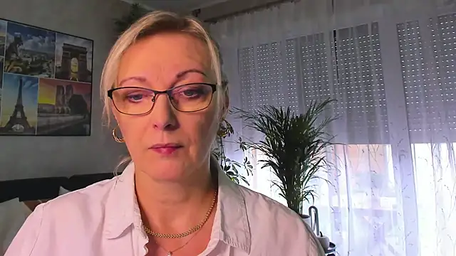 Snapshot of vanessa_chat chatting on October 14, 2025, 1:23 pm vanessa chat online show from October 14, 2025, 1:23 pm