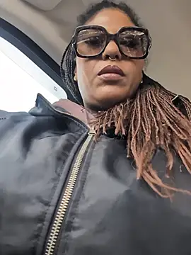 DarkDea online show from March 3, 2026, 12:01 pm