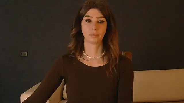 WhiteQueen888 online show from March 18, 2026, 3:46 pm