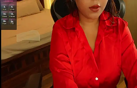 sneha hussy online show from October 14, 2025, 1:45 pm