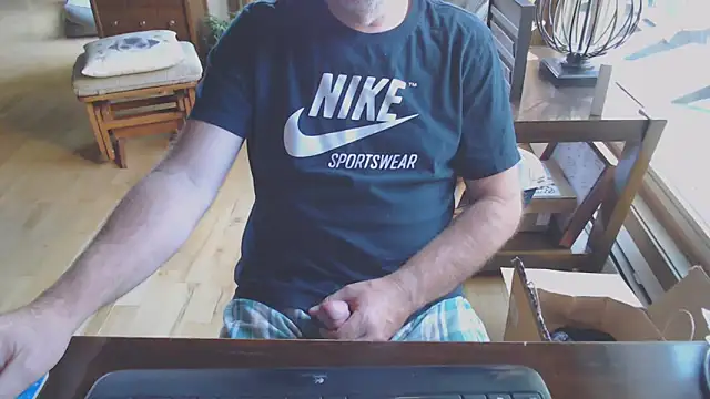 kevin rules online show from October 6, 2025, 1:34 pm