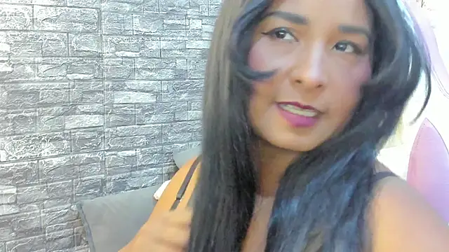 paola ih online show from February 6, 2026, 8:05 pm