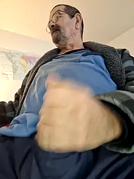 Snapshot of silvio-aus-luzern-CH chatting on February 4, 2025, 8:46 am silvio-aus-luzern-CH online show from February 4, 2025, 8:46 am