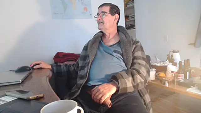 Snapshot of silvio-aus-luzern-CH chatting on January 19, 2026, 8:18 am silvio-aus-luzern-CH online show from January 19, 2026, 8:18 am