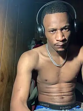 Tristris100 online show from December 10, 2024, 2:06 pm