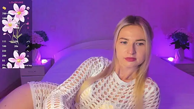 AnnaCarrera online show from September 21, 2025, 9:20 pm