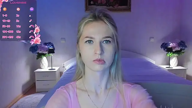 AnnaCarrera online show from March 4, 2026, 8:27 pm