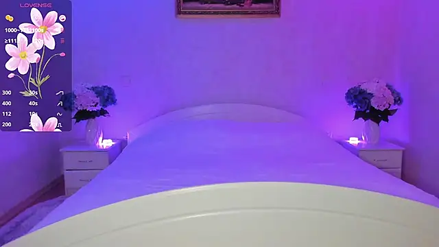 AnnaCarrera online show from October 28, 2025, 7:57 pm