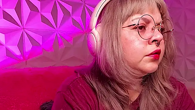 Satyn doll online show from November 30, 2025, 1:06 am