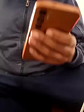 Snapshot of indianguy21 chatting on December 20, 2024, 5:36 am indianguy21 online show from December 20, 2024, 5:36 am