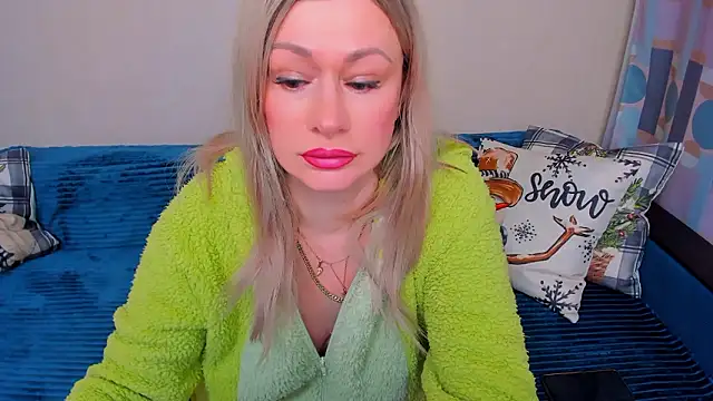 Snapshot of EllenMoore chatting on February 26, 2026, 3:28 am EllenMoore online show from February 26, 2026, 3:28 am