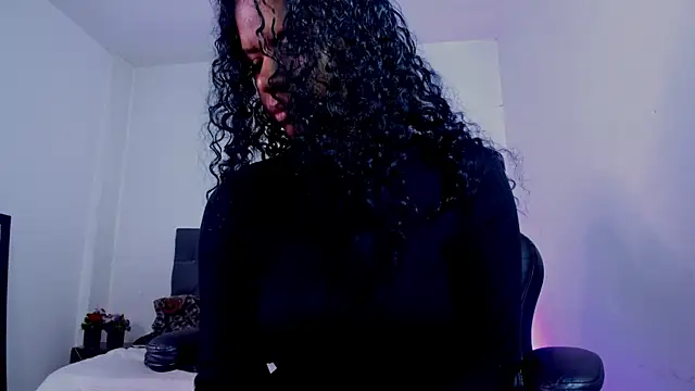 Ellie Alves online show from September 30, 2025, 1:50 pm