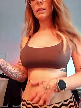 LilyOrion online show from January 13, 2026, 7:18 pm