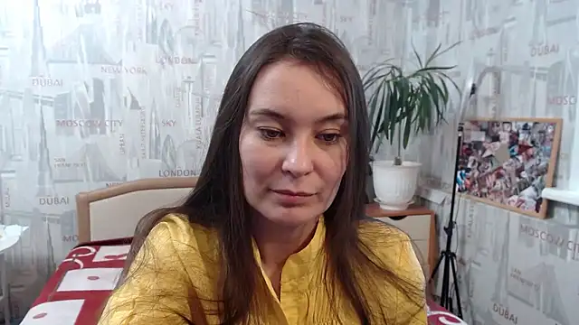 GinaQSoul online show from February 17, 2025, 10:29 am