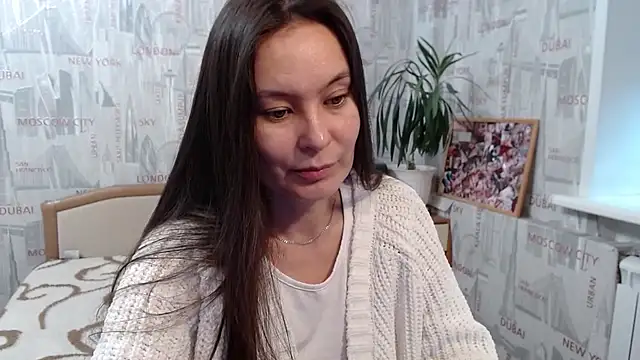 GinaQSoul online show from November 11, 2025, 9:59 am