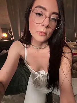 Carmen Monroe online show from November 29, 2025, 9:15 pm