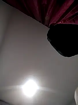 Brenda Berck  online show from April 7, 2026, 8:05 am