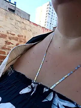 Brenda Berck  online show from January 7, 2026, 11:59 am