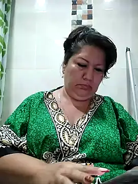 Brenda Berck  online show from November 3, 2025, 11:47 am