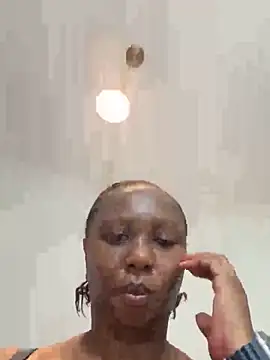 Snapshot of Bootyliciouse21X chatting on February 1, 2026, 8:29 pm Bootyliciouse21X online show from February 1, 2026, 8:29 pm