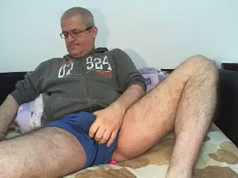 Snapshot of greeneyeshot12 chatting on March 23, 2025, 3:10 am greeneyeshot12 online show from March 23, 2025, 3:10 am