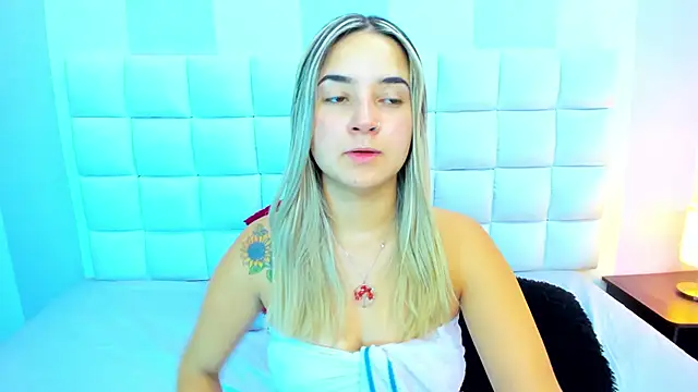 teresasroom  online show from March 13, 2025, 5:39 pm