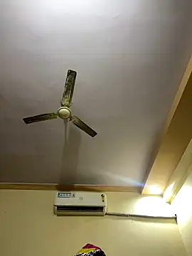 kavilv69fuck online show from December 15, 2025, 3:40 pm